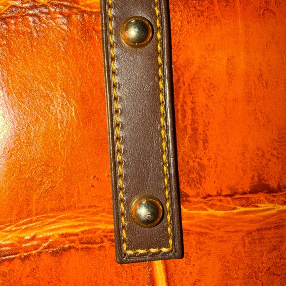 EUC Dooney & Bourke Caiman Camilla Croc-Embossed Leather Tote Bag - Picture 10 of 16